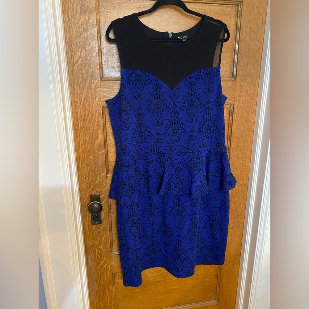 City Chic peplum dress with textured damask print